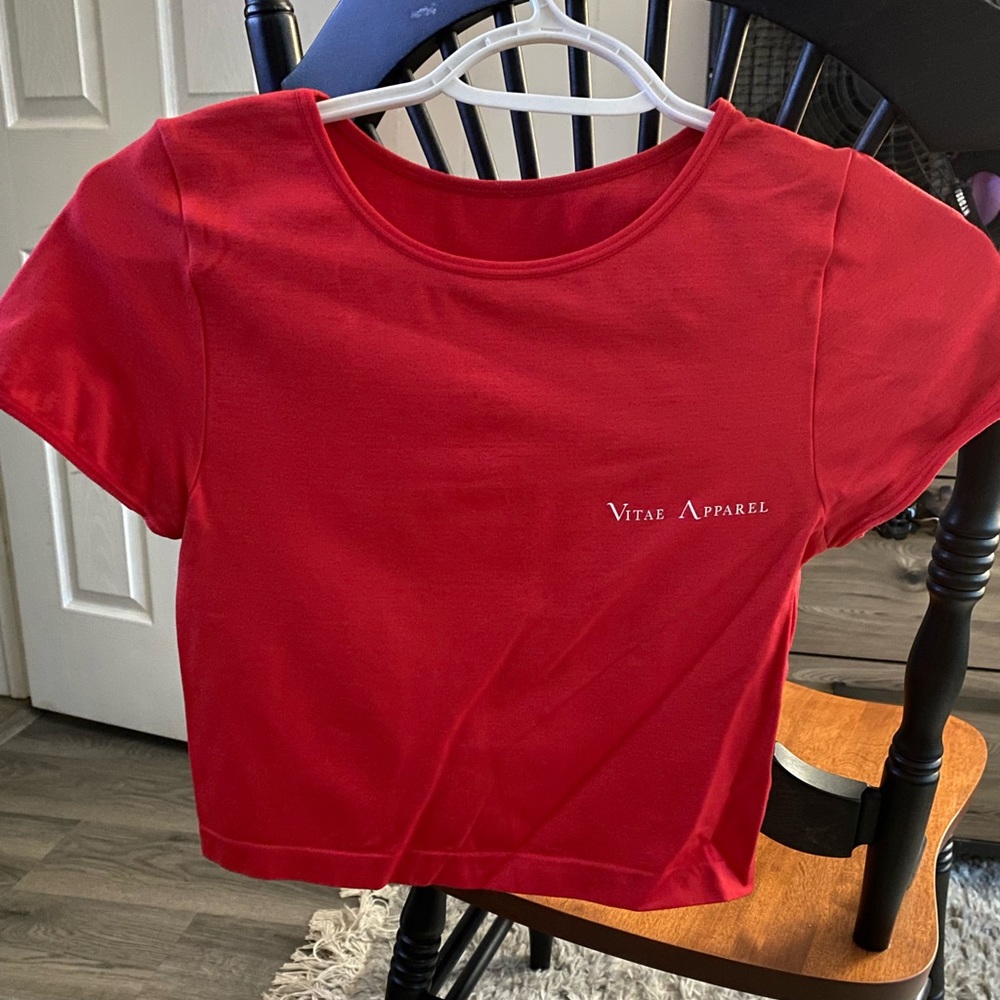 Vitae apparel shirt size small